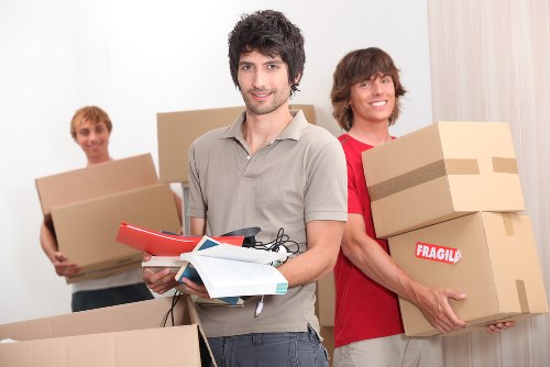 Risk assessment and route planning before a moving job